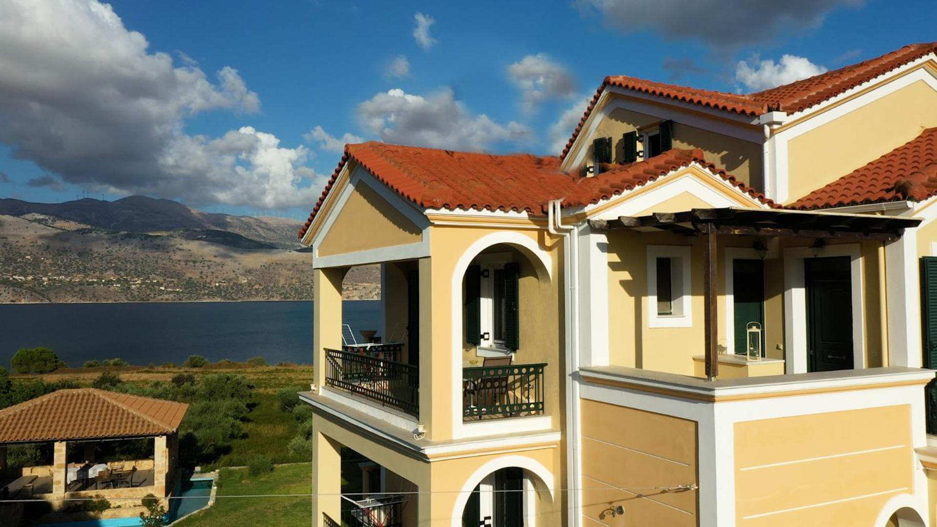 Remenata Apartment Lixouri Exterior photo