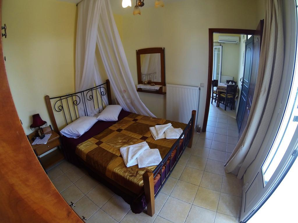 Remenata Apartment Lixouri Room photo